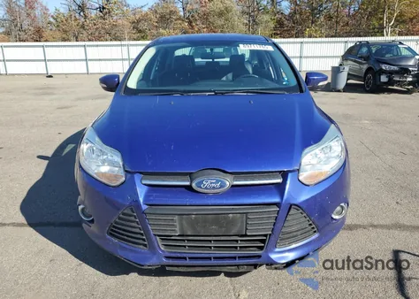 2014 Ford Focus Se z USA, uszkodzony, nr VIN 1FADP3F27EL344329
